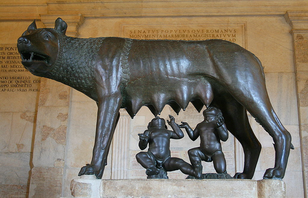 تمثال الذئبة والأخوين رومولوس ورموس