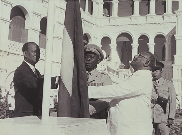 رفع العلم السوداني