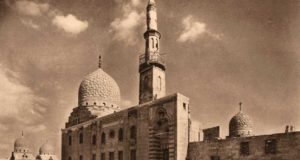 مسجد ومدرسة قايتباي زمن احتفال المولد النبوي زمان